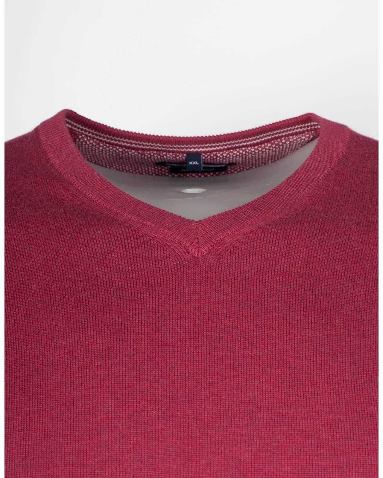 Pull col V grande taille framboise