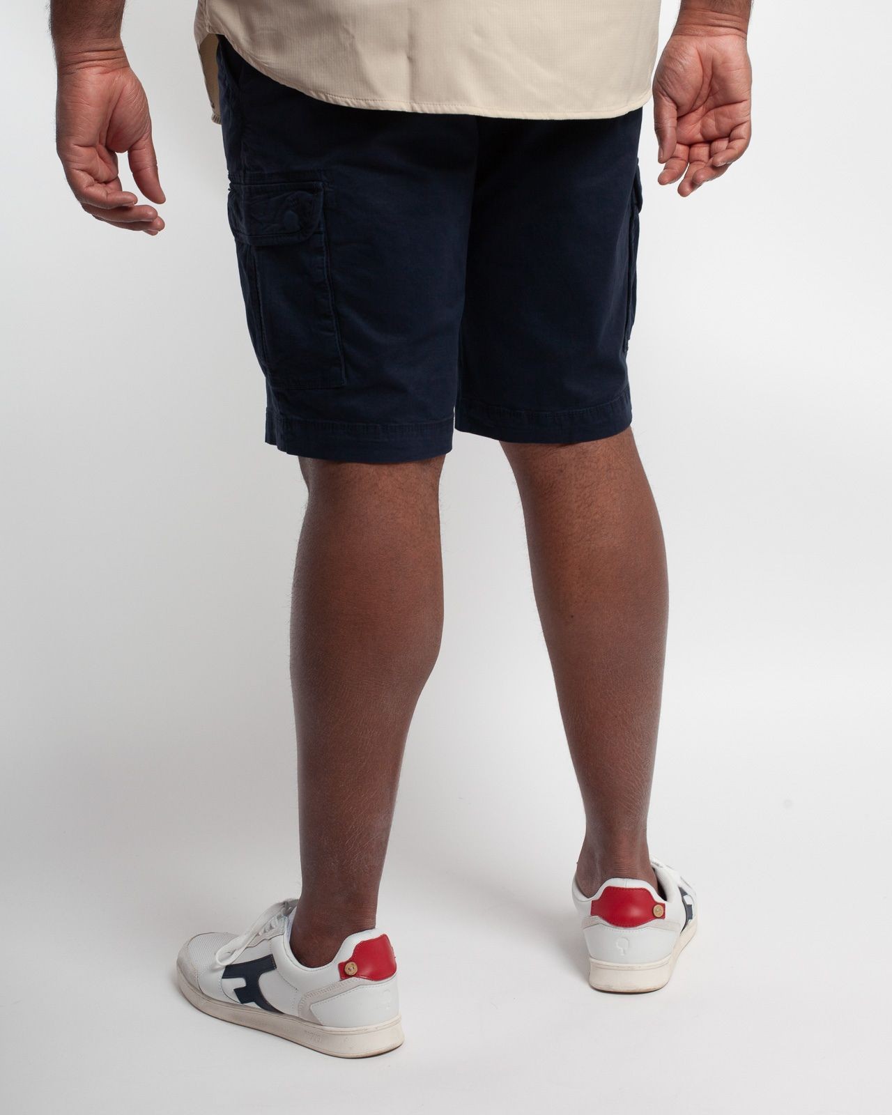 Short cargo grande taille bleu marine