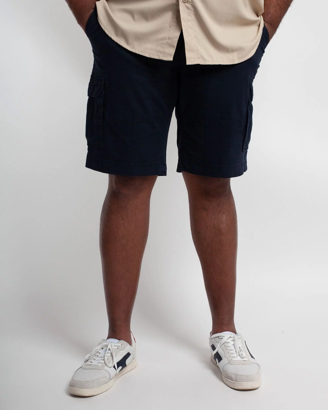 Short cargo grande taille bleu marine