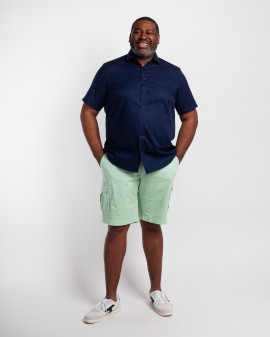 Short cargo grande taille vert pâle