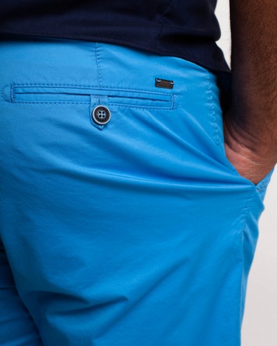 Short chino grande taille bleu ciel