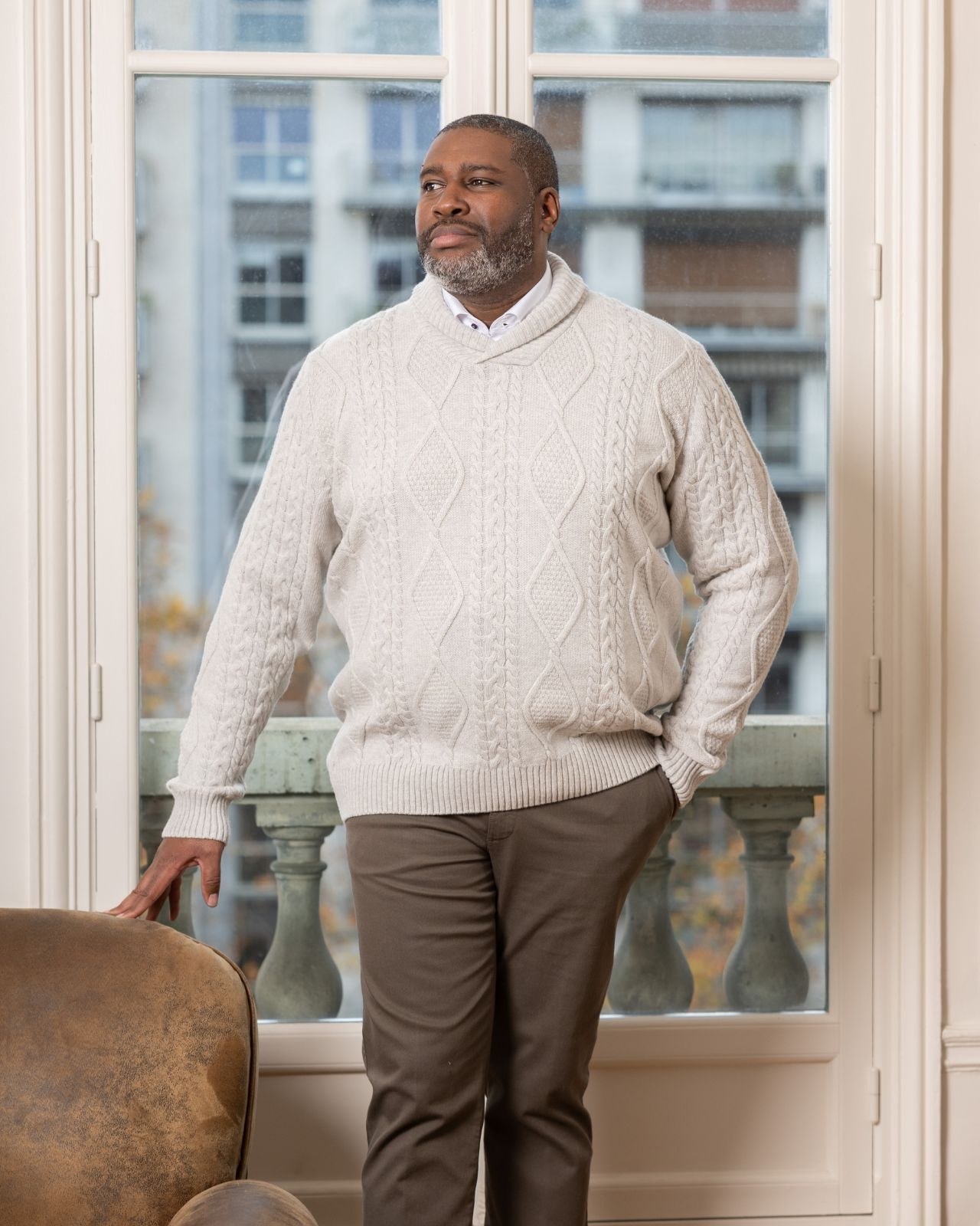 Pull col châle en laine grande taille beige