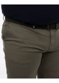 Short chino avec ceinture grande taille vert