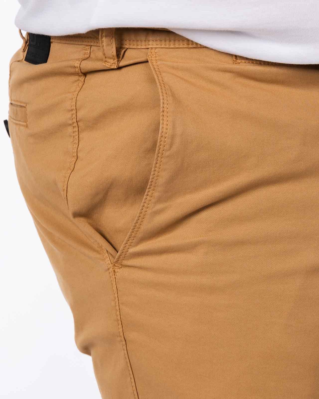 Short chino grande taille camel