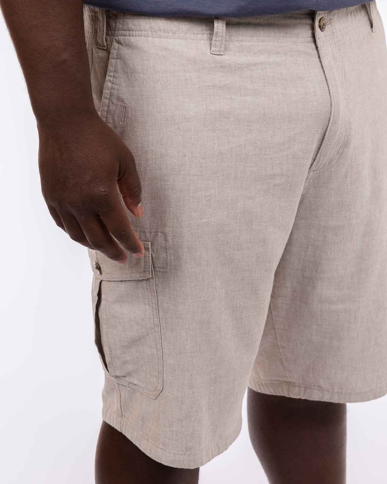 Short cargo en lin grande taille beige