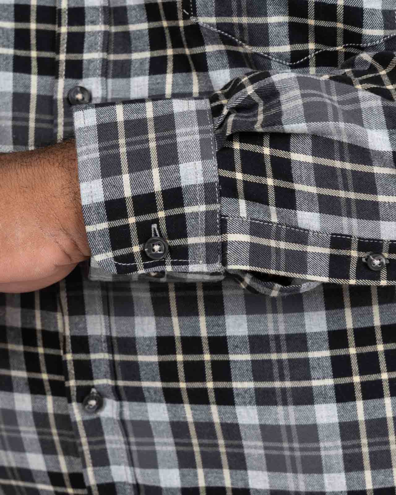 Chemise en flanelle à carreaux grande taille anthracite