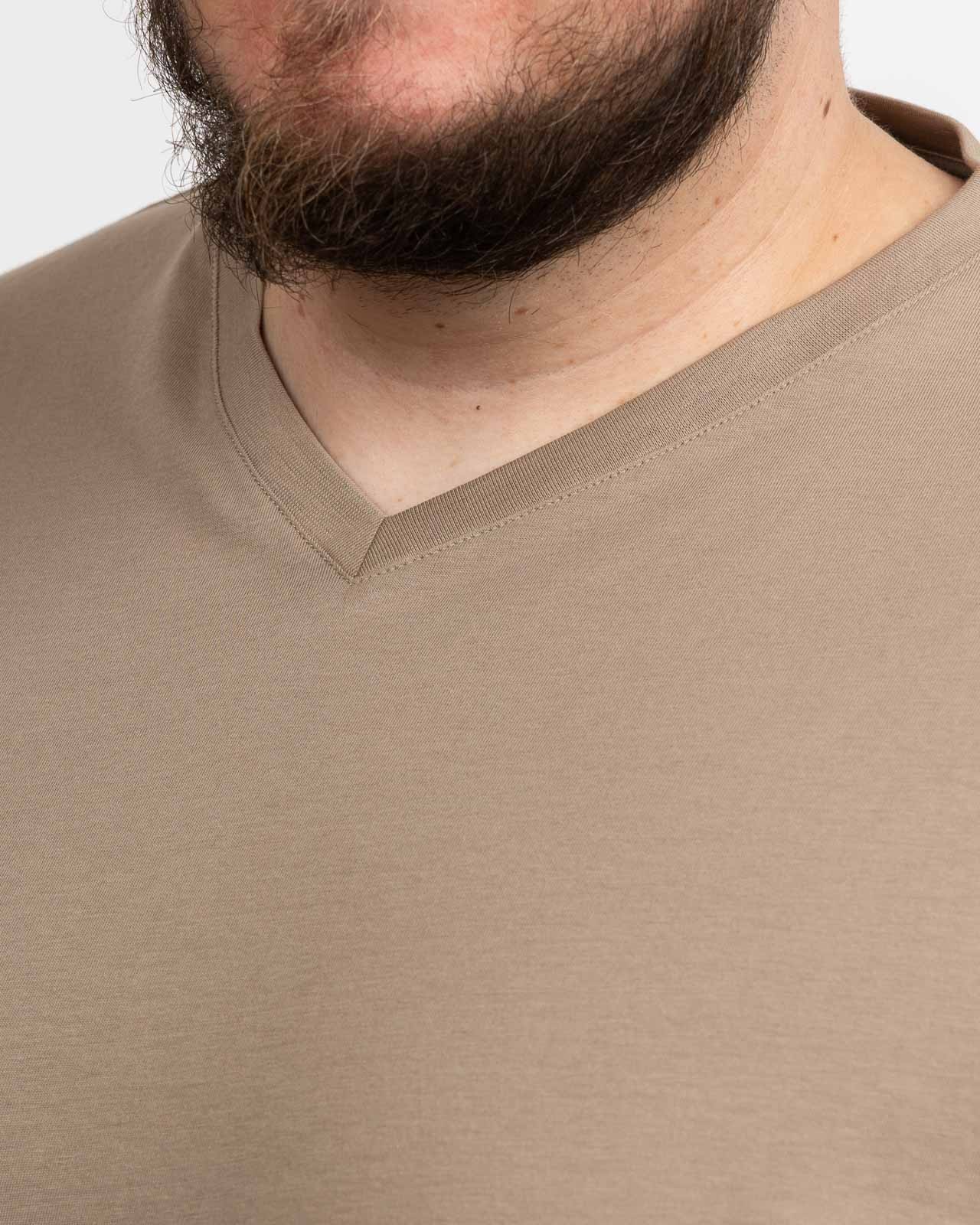 T-shirt col V grande taille beige