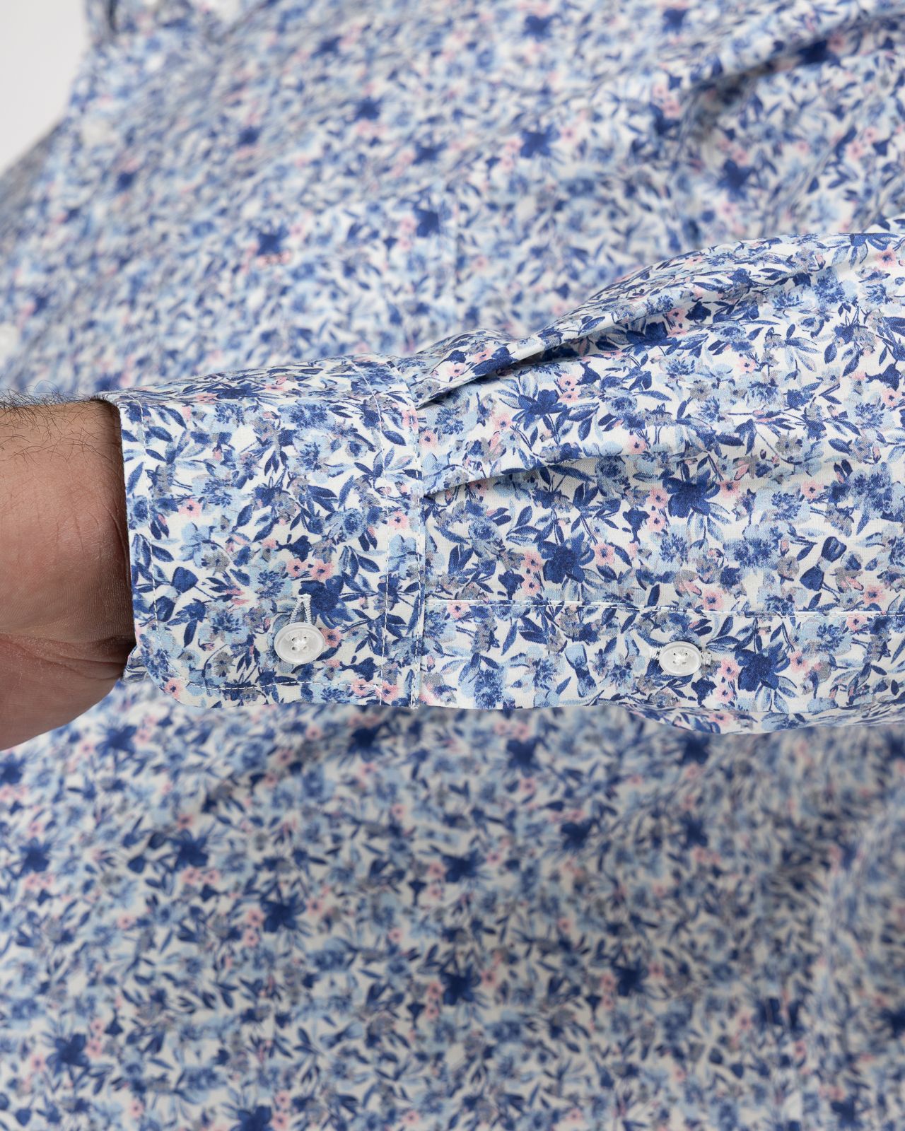 Chemise à fleurs grande taille bleu ciel