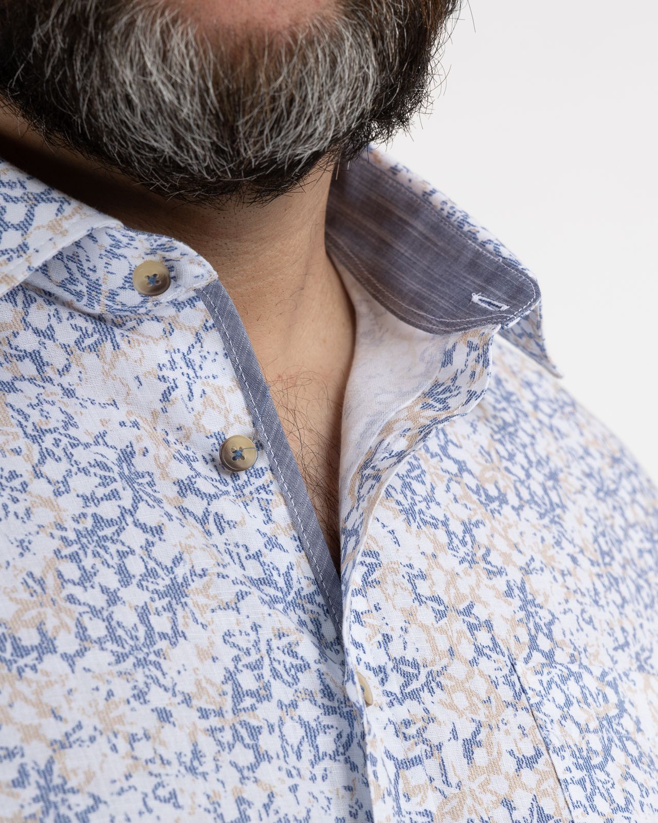 Chemisette fantaisie grande taille bleu indigo facile à repasser