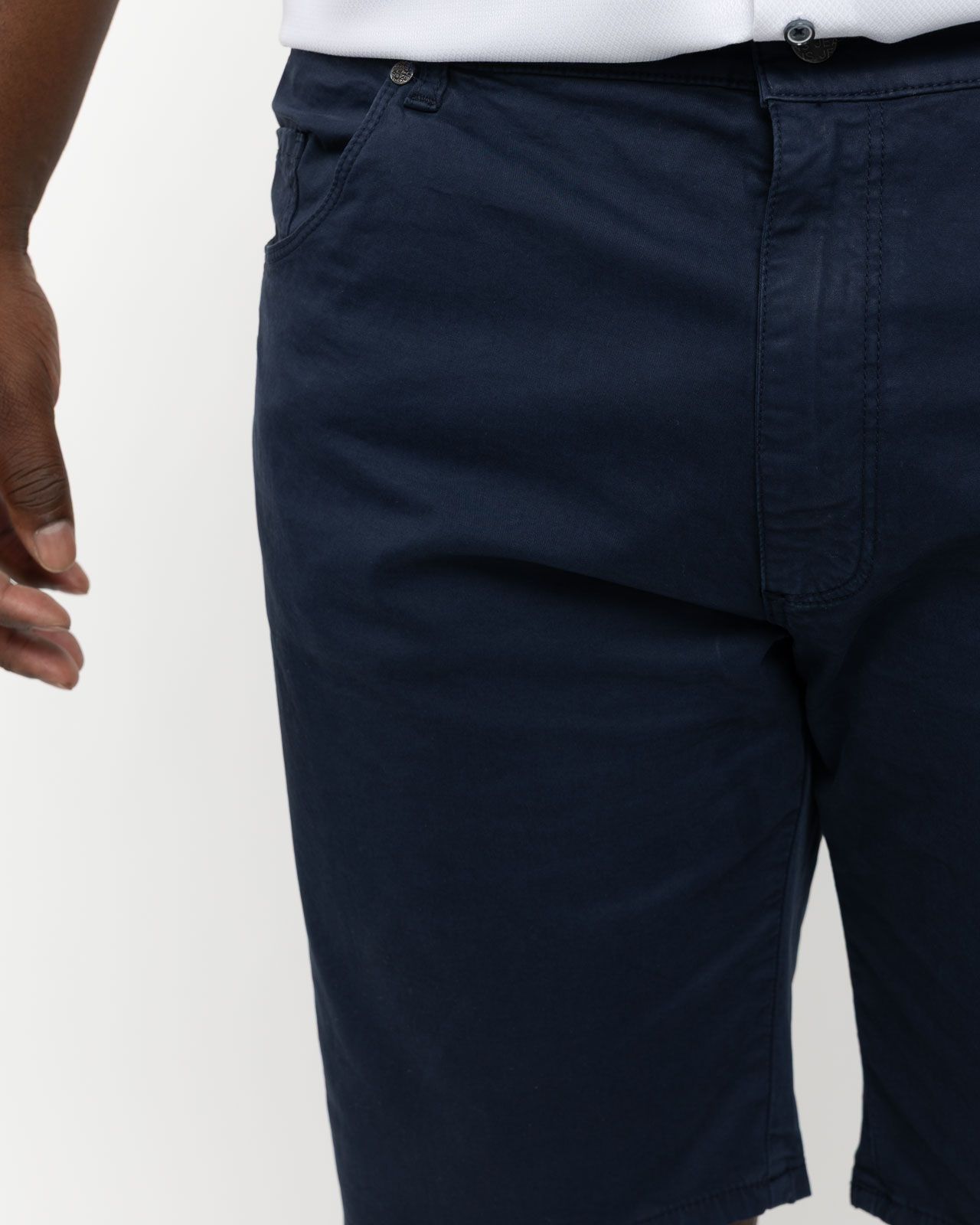 Short 5 poches grande taille bleu marine