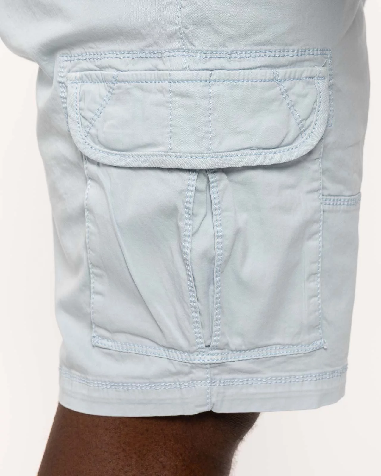 Short cargo grande taille bleu ciel