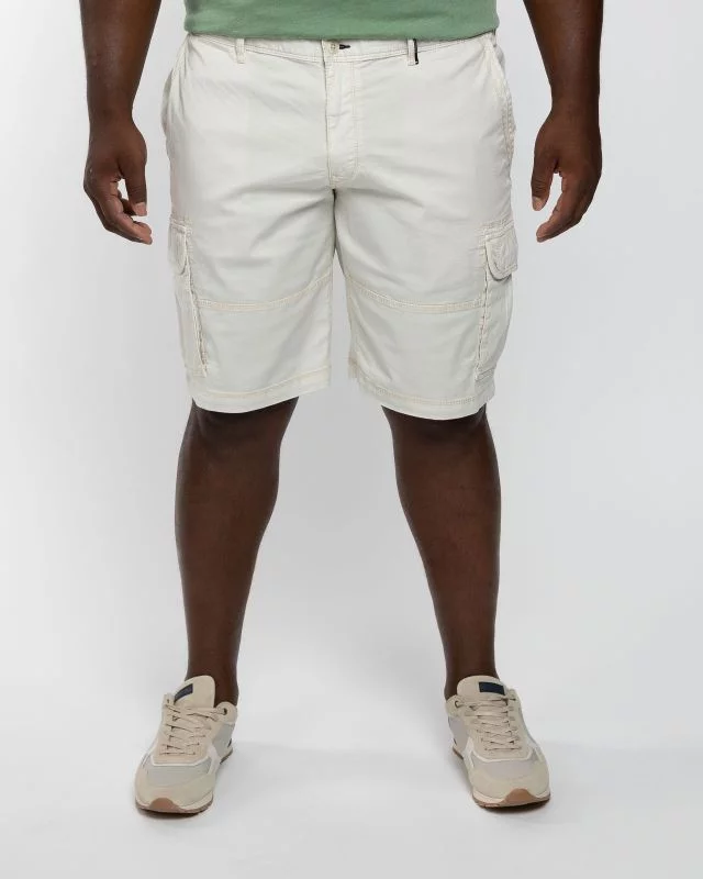 Short cargo grande taille écru