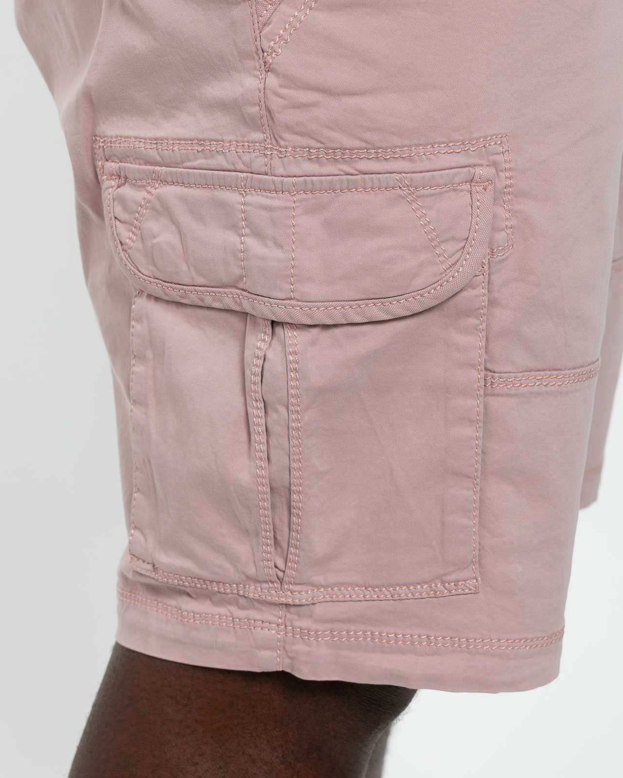 Short cargo grande taille vieux rose