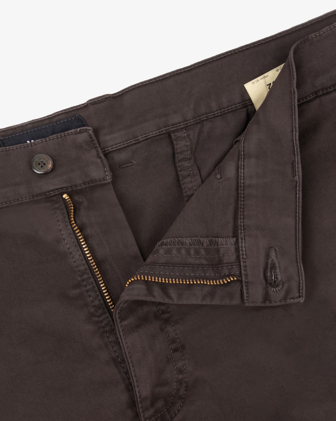 Pantalon chino avec ceinture grande taille marron