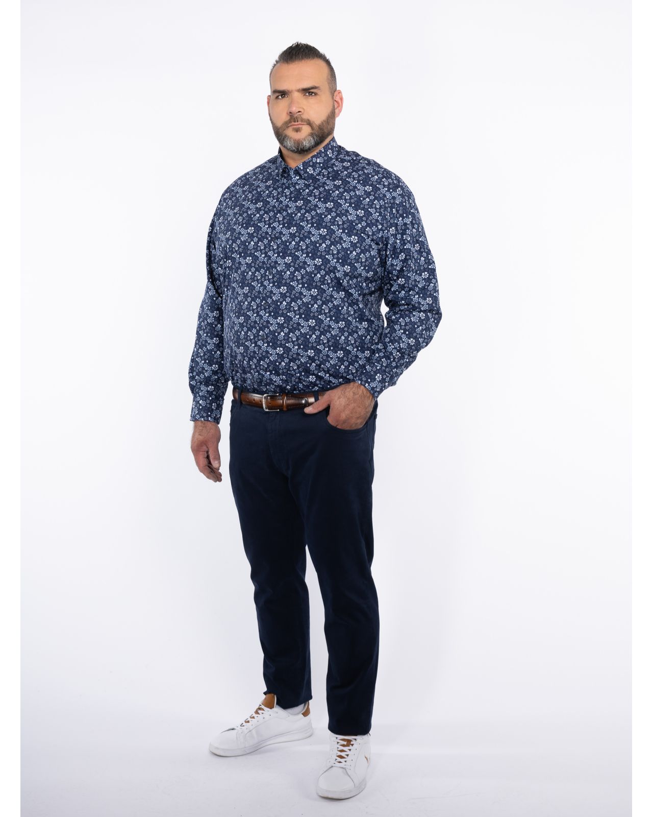 Chemise à fleurs grande taille bleu marine