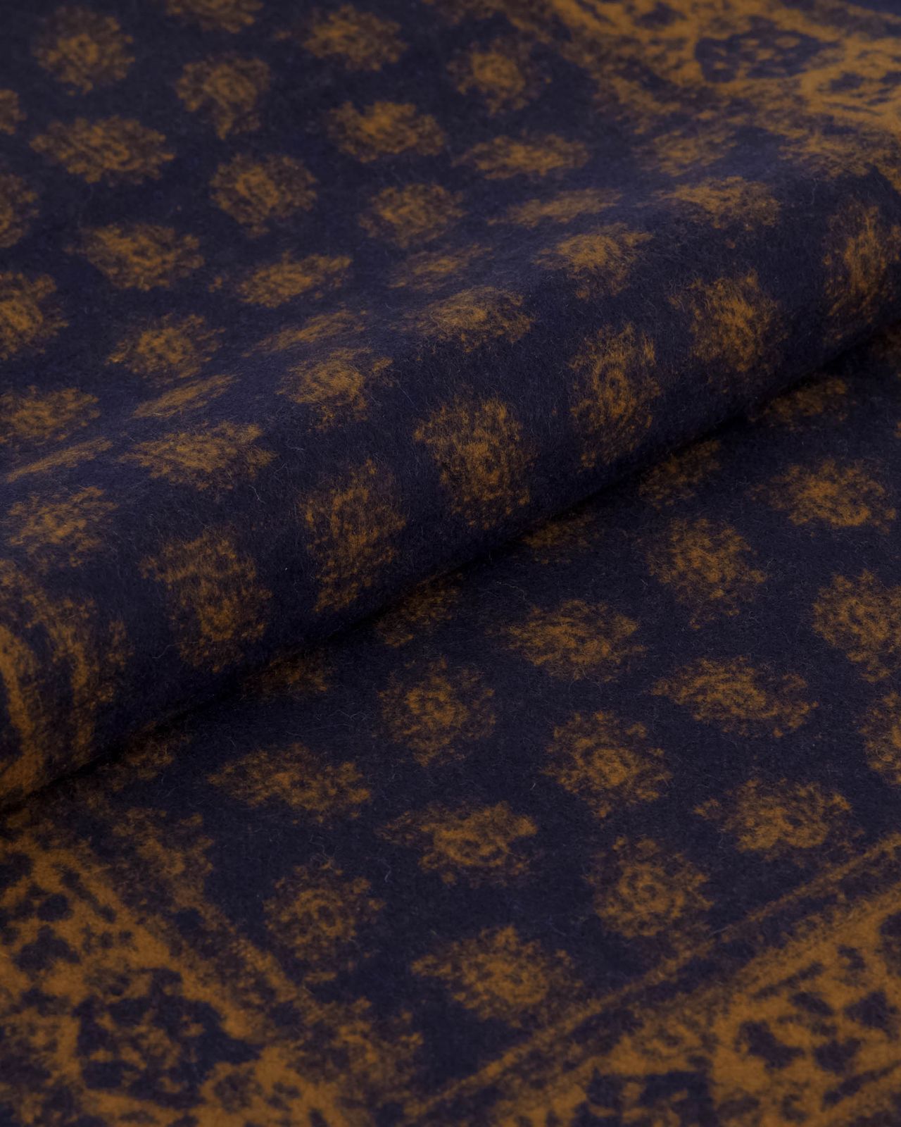 Echarpe de 2 mètres en soie grande taille bleu marine