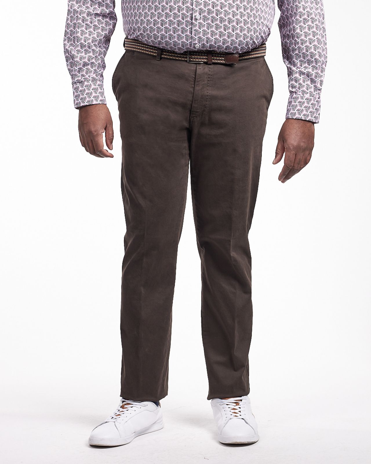 Pantalon chino avec ceinture grande taille marron