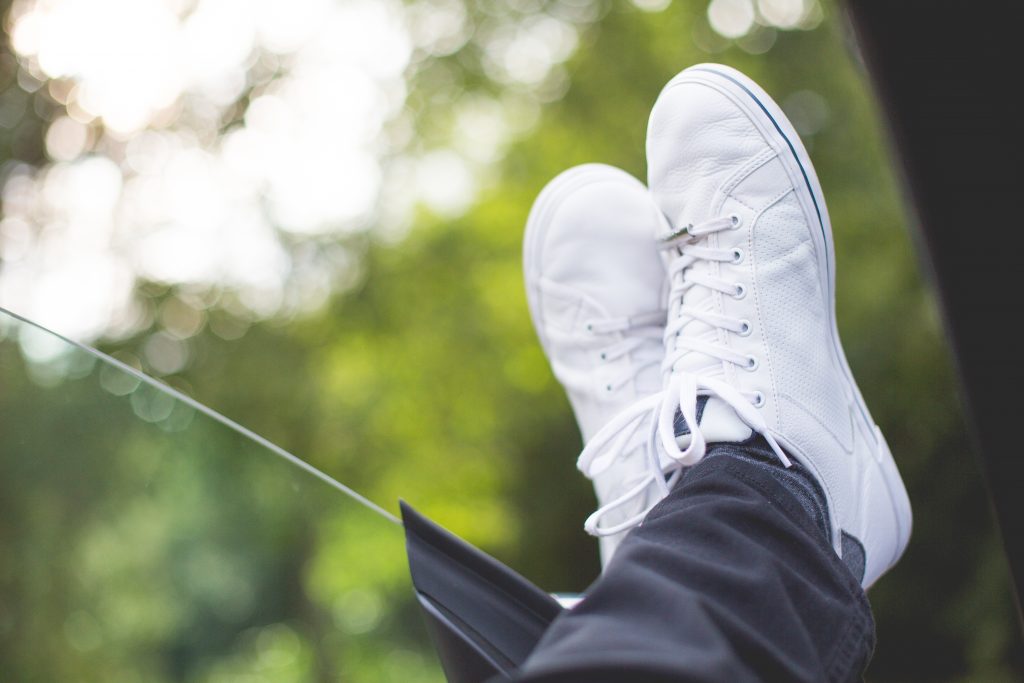 nettoyage baskets blanches