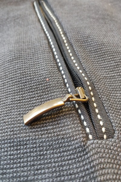 Une pièce qui allie confort et praticité - Size Factory - Poches zippé