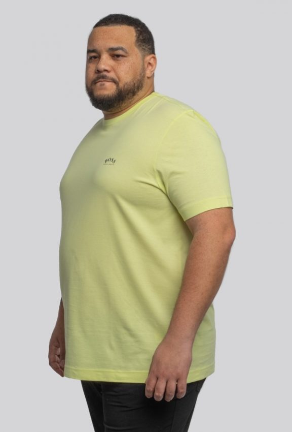 Tee-shirt pour homme grande taille.