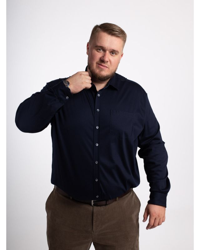 Chemise grande taille bleu marine pour les fêtes de fin d'année