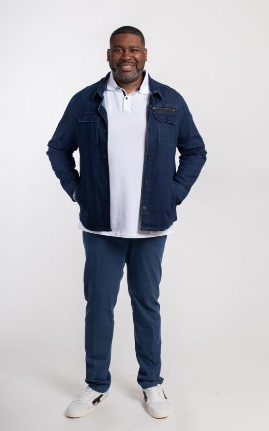 S'habiller pour le printemps-veste en jean homme grande taille