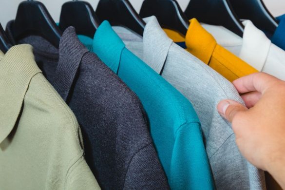 Article Blog : Polo homme fort, les différents types de mailles