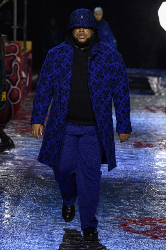 Mannequin grande taille Ashley Graham NYFW Tommy Hilfiger