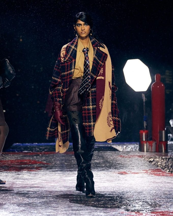 Ashley Radjarame mannequin défilé Tommy Hilfiger