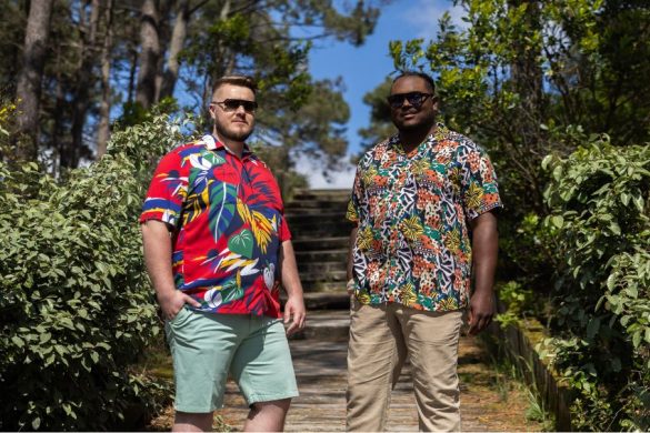 Comment-Associer-les-Chemises-Imprimees-dEte-pour-Hommes-Grandes-Tailles